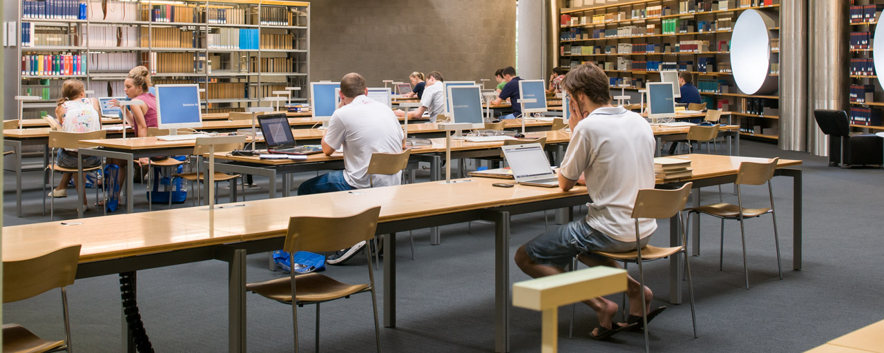Lesesaal der Deutschen Nationalbibliothek in Frankfurt am Main